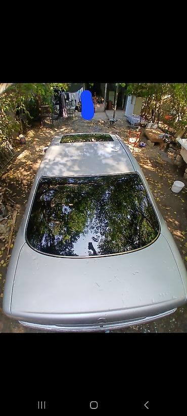 e39 radiator: Mercedes-Benz E‑Class (W210) sedan, gümüşü rəng. - Kuzov: 4 qapılı — 10