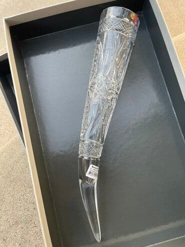 çaxır boçkası: Bir vaza, Xrustal — 2