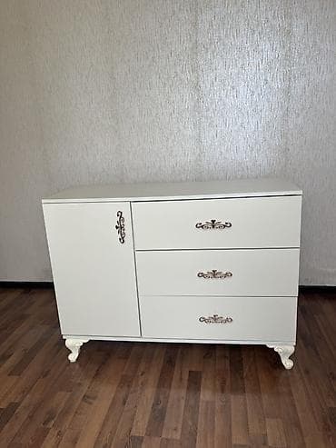 kamod mebel: İşlənmiş, Güzgüsüz — 1