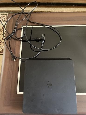 pes 2013 cd: Yaxşı vəziyyətdə, heç bir texniki problemi olmayan PlayStation 4 Slim — 1