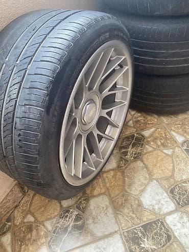 r17 bbs: BBS marka yüngül lehimli disk dəsti və şinlər - Sayı: 4 ədəd - Rəng — 3