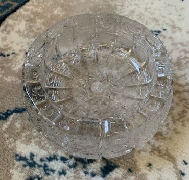 пепельница: Пепельница как новая, низ 15 см, верх 13,5см — 4