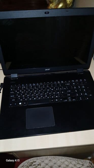 Skanerlər: Acer noutbuk - Marka/model: Acer (qara korpus) - Ekran: təxminən — 2