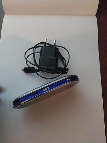 bluetooth: Samsung M7600 Beat DJ, rəng - Gümüşü, Sensor — 2