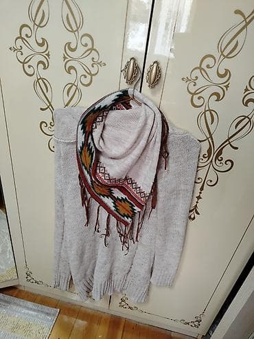 kolej jaket: Qadın trikotaj geyim dəsti - Açıq-bej rəngdə, uzunqol trikotaj — 1