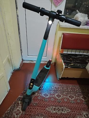 İdman və hobbi: İşlənmiş Elektrik samokat > 12", ≤ 250 Vt, 16 - 25 km/s, Ödənişli çatdırılma — 3