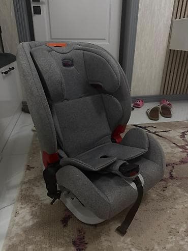 Avtokreslo 9 _ 20 kq Vidio var İdeal veziyyetde 60 azn Nerimanov