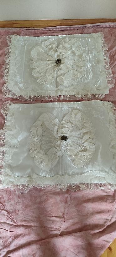 Yataq üçün rəng - Ağ Yataq örtüyü