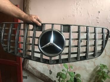 w210 radiator barmaqlığı: Mercedes-Benz E-class, 2012 il, Almaniya — 2