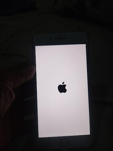Техника и электроника: IPhone 8 Plus, Золотой, Отпечаток пальца — 4