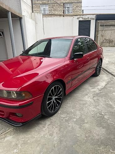 ceşka stop: BMW 5 Series sedan (E39) – qırmızı rəngdə, 4 qapılı. Xüsusiyyətlər və — 9