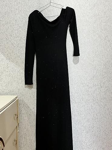 vasmi sep: Qara maxi ziyafət donu - Rəng: saf qara, xırda parıltılı nöqtələrlə - — 1