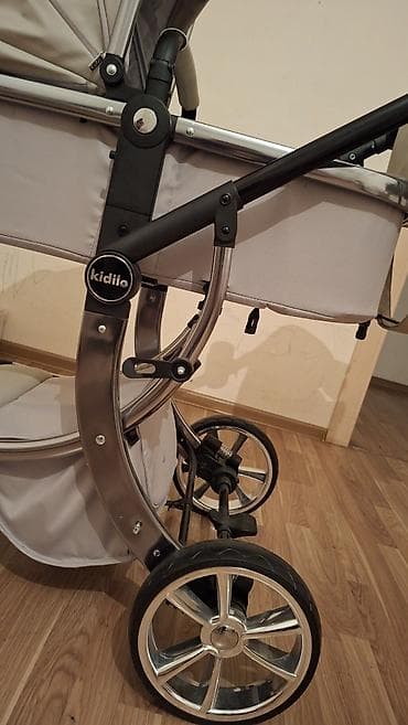 besik oyuncaq: Çıxarıla bilən beşikli araba, Kidilo — 3