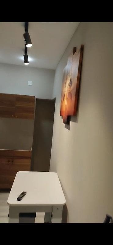 modern ev: Mərdəkanda Qaranquş sanatoriyasinin,Nizami parkının yanında 1 otaqlı — 2