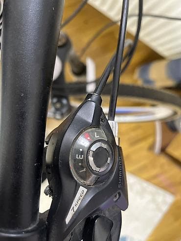 Dağ velosipedləri: Mercedes-Benz qatlanan velosiped - Çərçivə: Alüminium, qatlanan — 9