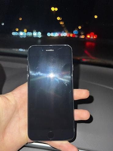 iphone 7 jet black: IPhone 7, 32 GB, Qara, Barmaq izi — 1