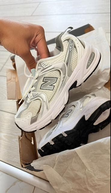 New Balance 530 idman ayaqqabısı
36,5 olcu