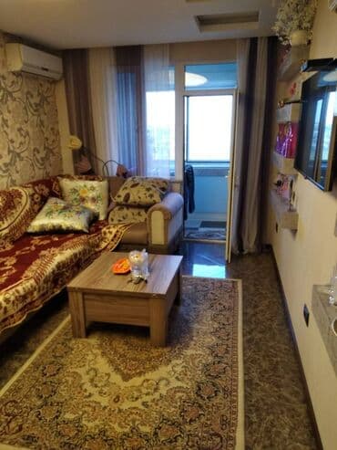 bakı gunluk evler: Sabunçu rayonu,Razin Akkordda,3 otaqlıdan 4 otaqlıya düzəldilmiş,tam — 10