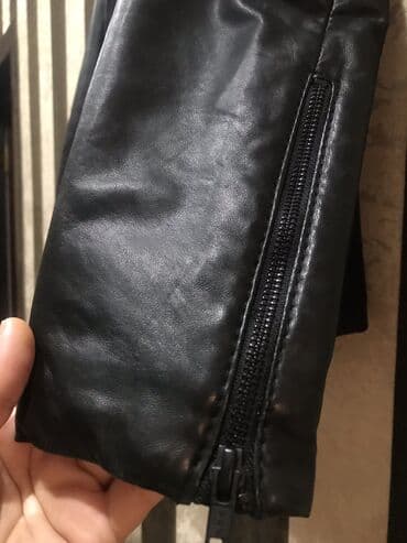 kurtk: Qadın gödəkçə – qara rəng, qarışıq material - Dizayn: assimetriyalı ön — 2