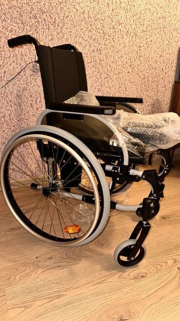 унитаз для инвалидов переносной: Mexanik əlil arabası - Yüngül, möhkəm metal karkas - Böyük arxa — 1