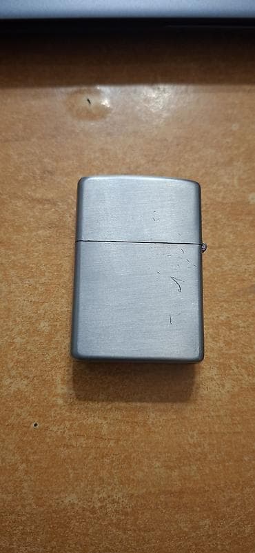 iqos iluma prime i: Metal benzinli çaxmaq daşı çaxmağı - Korpus: mat metal səth, ön — 3
