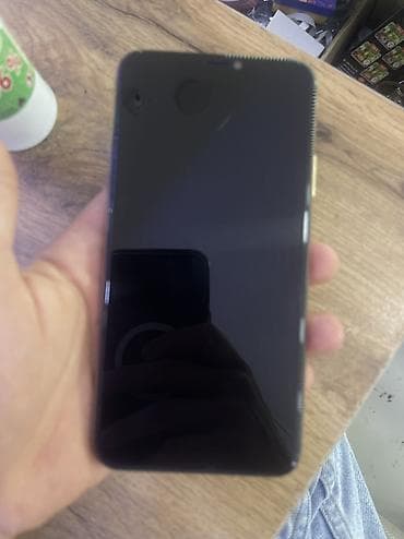 iphone x11: IPhone 11 Pro Max, 64 GB, Matte Gold, Simsiz şarj, Face ID — 8