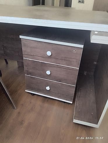 Офисная мебель: Ofis mebel dəsti tecili 250 azn satiram oturacaglari ile birlikde — 3