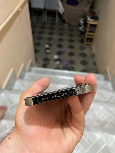 mac pro: IPhone 12 Pro, 256 GB, Graphite — 4
