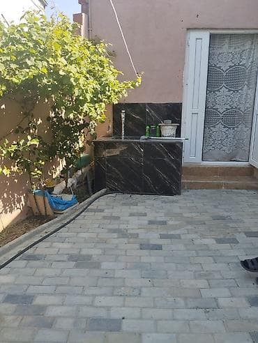 İstixanalar və parniklər: Ceyranbatanda dörd qardas terefde 3otaqli ev satilir qaz su isiq her — 3