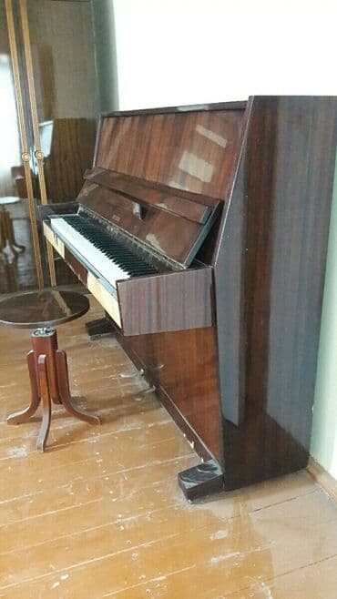 купить электропианино бу: Stolsuz satılır. qabağındakı qopuqdan başqa heç bir problemi yoxdur — 2