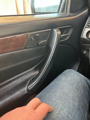 mersedes oturacaq: Mercedes-Benz C 280: 2.8 l | 1998 il Sedan — 6