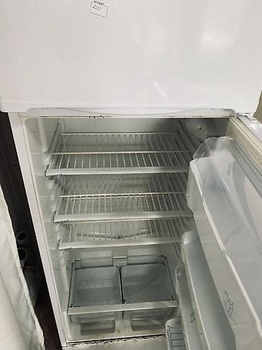 ikinci el ayfon 8: 2 qapılı Indesit Soyuducu Satılır, rəng - Ağ — 3