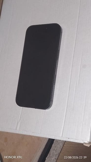 glazok kamera: IPhone 16 Pro, Black Titanium, Face ID — 4