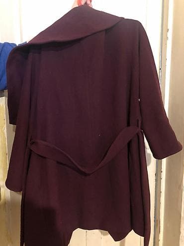 Qadın geyimləri: Qadınlar üçün bordo rəngli kardiqan/palto - Model: Açıq önlü — 2