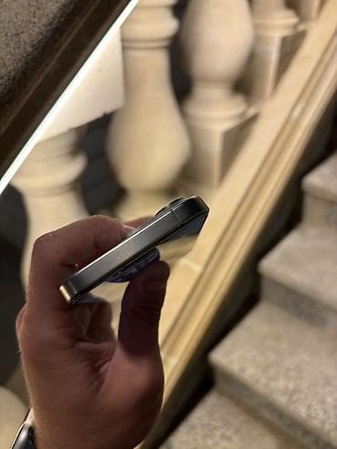 iphone 5 's: IPhone 15 Pro, 128 GB, Natural Titanium, Face ID — 6