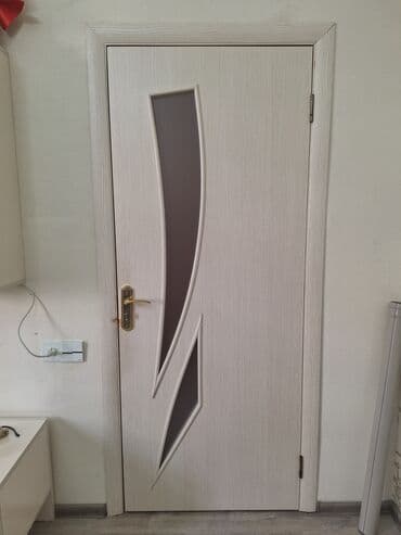 Tavan: Qonaq otağı üçün İşlənmiş Otaq qapısı 80x200 sm Çərçivə ilə, Zəmanətsiz, Ünvandan götürmə — 1