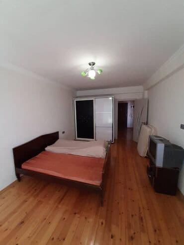 Razin Akkorda 20 mertebeli binanın 17-ci mərtəbəsində yerləşən ümumi — 1