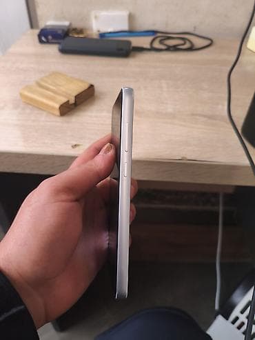 iphone x satiram: Məhsul: Smartfon (alüminium çərçivəli, gümüşü rəng)telfon islək — 3