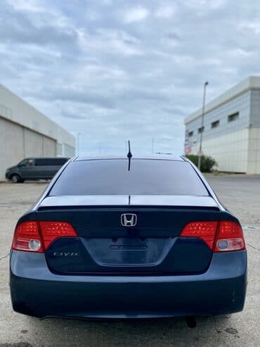 mutlu aku: Honda Civic: 1.3 l | 2006 il Sedan — 6