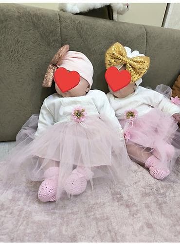 Əkiz paltarlari iki ədəd.ünvan köhnə.günəşli.Bir ədədi 5 manat.baçqa — 1