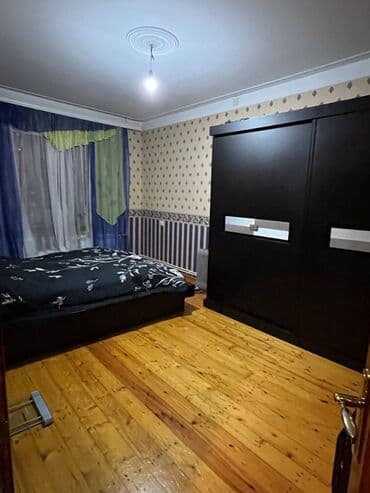 ist petrol tbilisi prospekti: Bakı, 4 otaqlı, Köhnə tikili, m. Xalqlar Dostluğu, 100 kv. m — 3