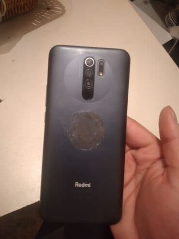 Xiaomi Redmi 9C. ekranda çat var islemeyinde prablem yoxdu təkcə lalafo.az -da Xiaomi Redmi 9C. ekranda çat var islemeyinde prablem yoxdu təkcə