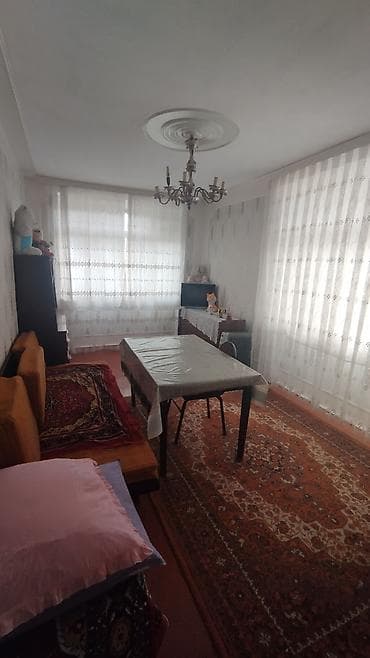 Salam. Ev gəncə şəhəri, 3cü mikrorayon ərazisində yerləşir. 2