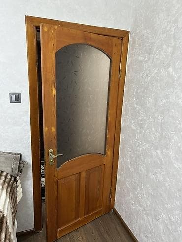 taxta dekorlar: Taxta interyer qapısı - Material: massiv ağac (şam tonlarında), laklı — 1