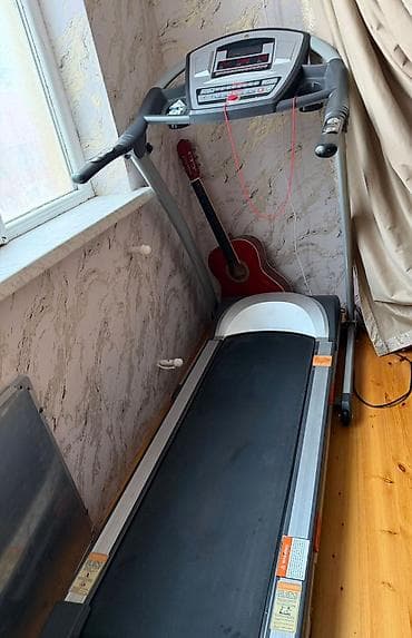 kreditle saat: Qaçış trenajoru – müxtəlif rejimləri var. 120 kq qədər tutur — 4