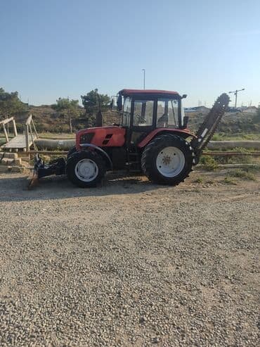 park masini: Traktor 2013 il, motor 4 l, İşlənmiş — 2