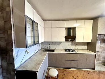 Mənzillər: Nərimanov metrosuna 5 dəqiqə! 3 otaqlı tam şəraitli mənzil. Mənzil — 10