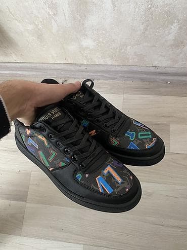 ayaqq: Məhsul: Kişi idman ayaqqabısı Təsvir: - Rəng: qara baza, çoxrəngli — 2