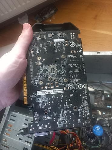 hard disk ssd: Məhsul: Gigabyte GeForce GTX 1050 (GV-N1050OC-2GD) Təsvir: - — 2