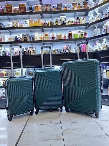 Çamadanlar: Sərt korpuslu səyahət çamadanları dəsti – 3 ölçü - Material: zərbəyə — 1